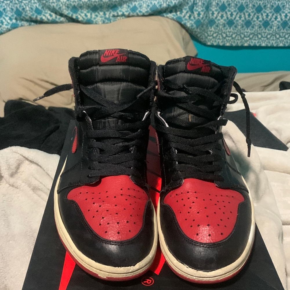 Mens Jordan Bred 1